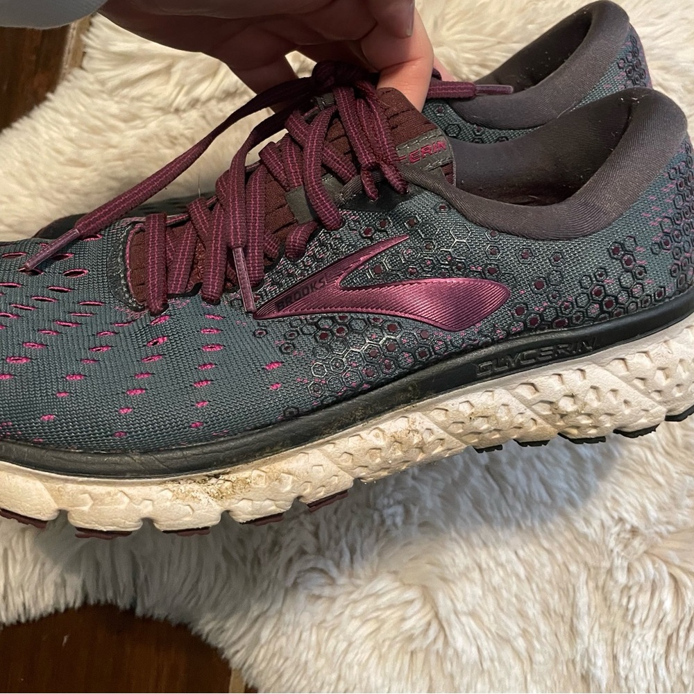 Brooks Glycerin 17 women’s running shoes. Size 10- Used.  Purple and gray
